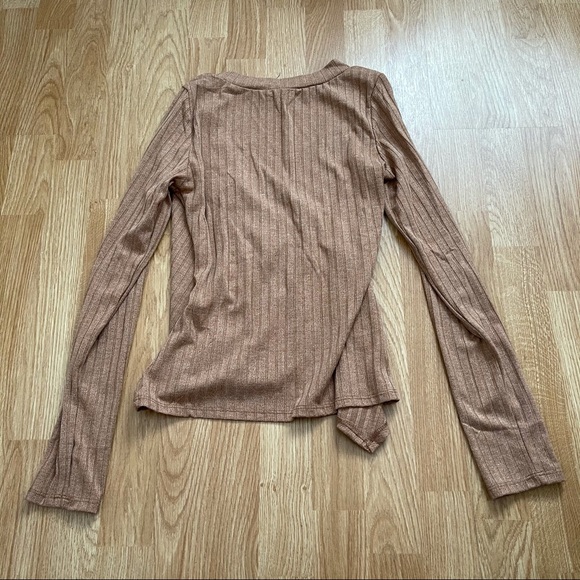 F21 Rust Brown Surplice Top - Picture 2 of 4